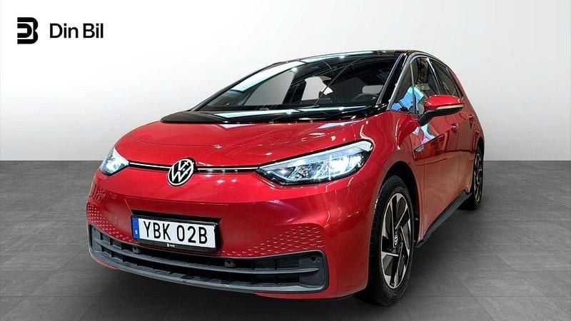 Mörkröd Begagnad 2022 VW ID.3 Comfortline Halvkombi | 259 900 kr (Superpris) - Bild 1/4