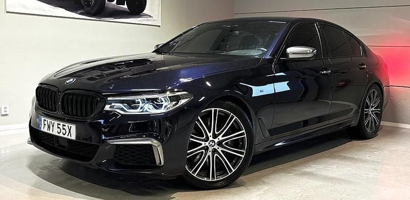 Begagnad BMW M550 M Performance 400 HK (294 kW) 2017 Svart Sedan