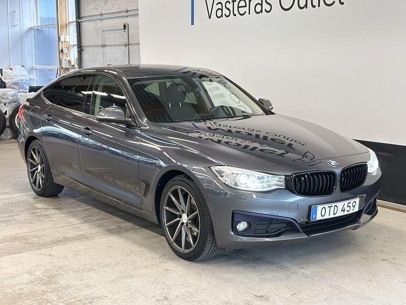 Grå Begagnad 2015 BMW 320 Gran Turismo Sport Line Halvkombi | 169 900 kr (Marknadspris) - Bild 1/3