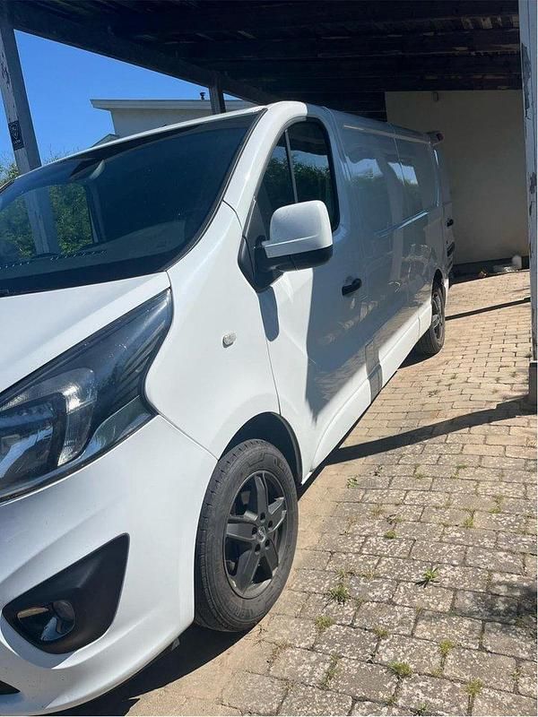 Begagnad 2019 Opel Vivaro Van | 126 000 kr (Bra pris) - Bild 1/4