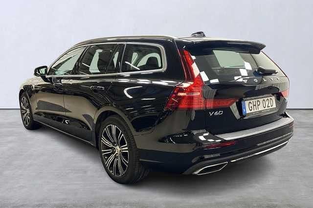 Begagnad Volvo V60 Inscription 341 HK (250 kW) 2020 Svart Kombi