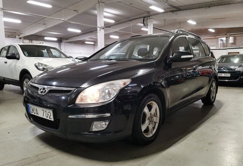 Svart Begagnad 2008 Hyundai i30 Kombi | 29 999 kr (Marknadspris) - Bild 1/4