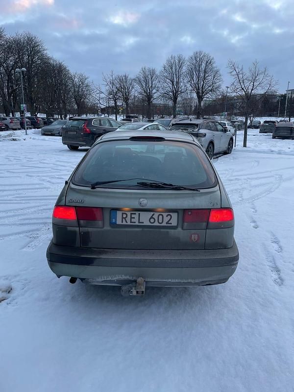 Begagnad Saab 9-3 154 HK (113 kW) 2000 Flerfärgad