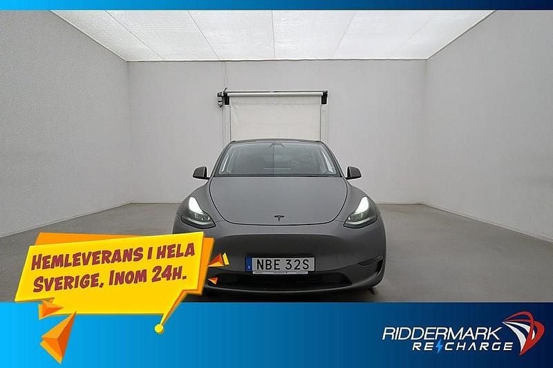 Begagnad Tesla Model Y Long Range AWD 378 kW (514 HK) 2023 Vit SUV