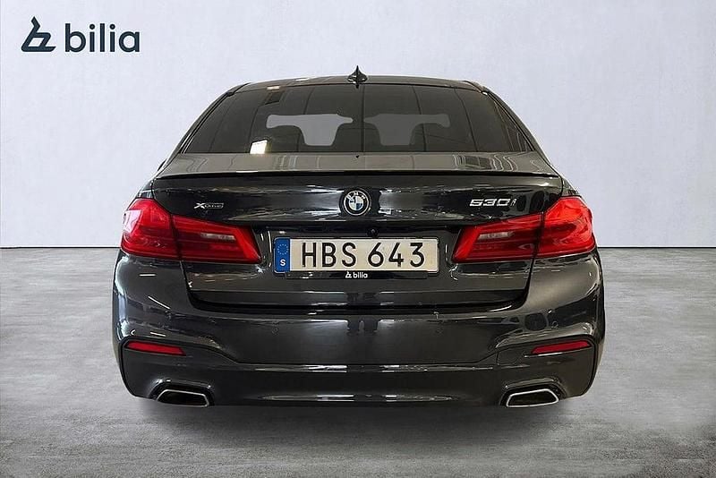 Begagnad BMW 530 M Sport 252 HK (185 kW) 2018 Sophisto grey brilliant effect Sedan