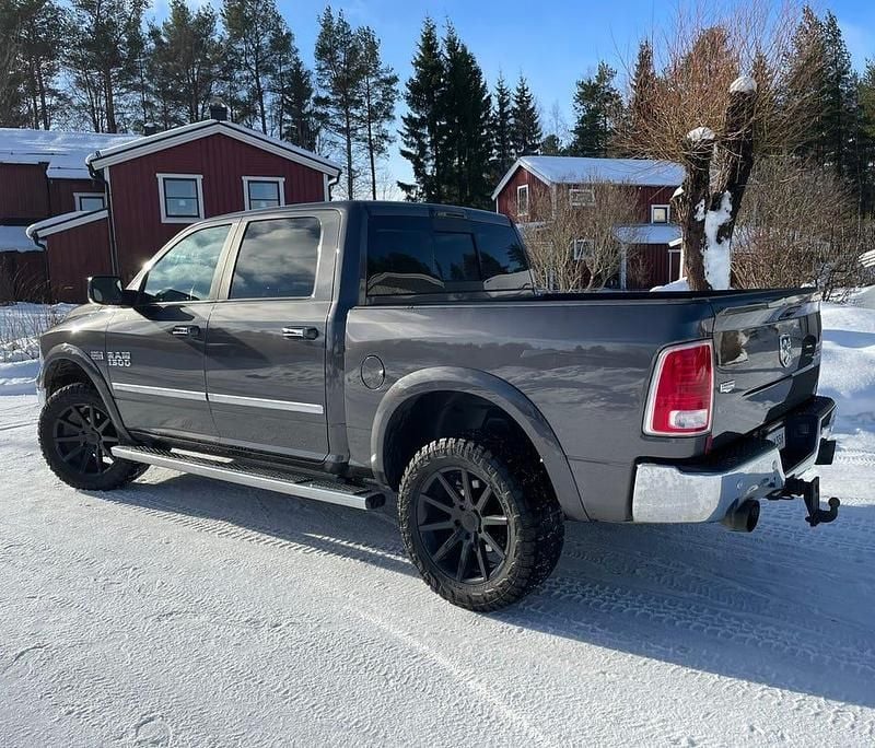 Begagnad RAM 1500 401 HK (294 kW) 2015 Pickup