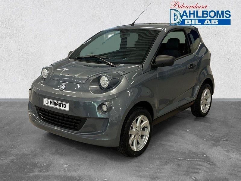 Grå Ny 2025 Aixam Minauto Halvkombi | 184 900 kr - Bild 1/4