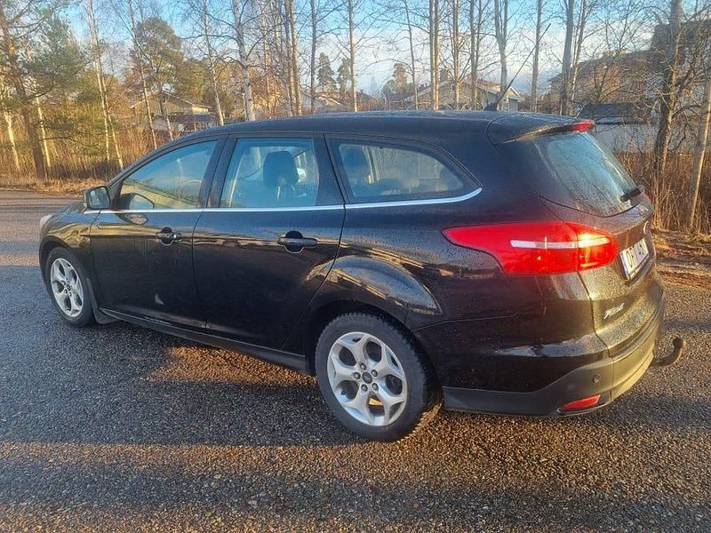 Begagnad 2017 Ford Focus Kombi | 93 000 kr (Marknadspris) - Bild 1/4