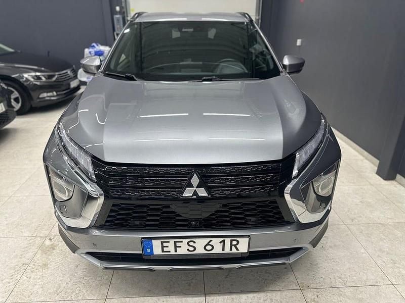 Begagnad Mitsubishi Eclipse Cross 188 HK (138 kW) 2023 Grå SUV