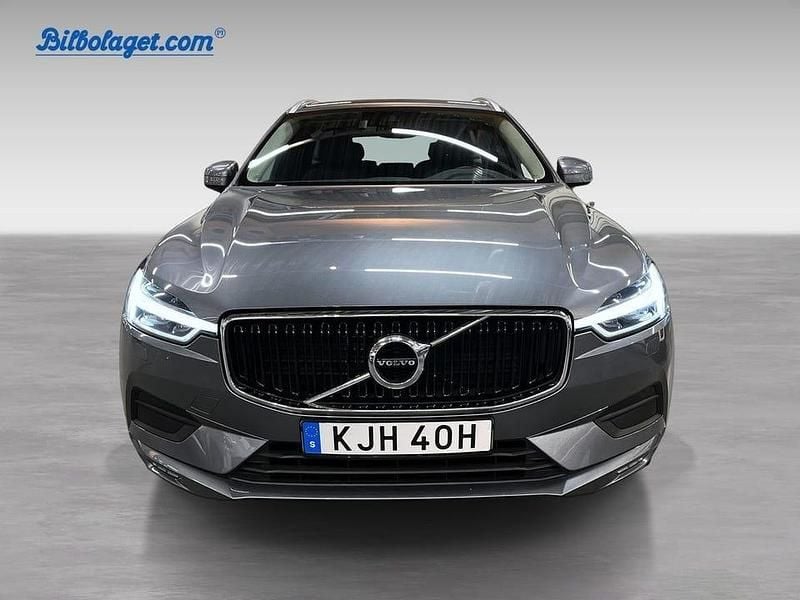 Begagnad Volvo XC60 Momentum 200 HK (147 kW) 2021 Grå SUV