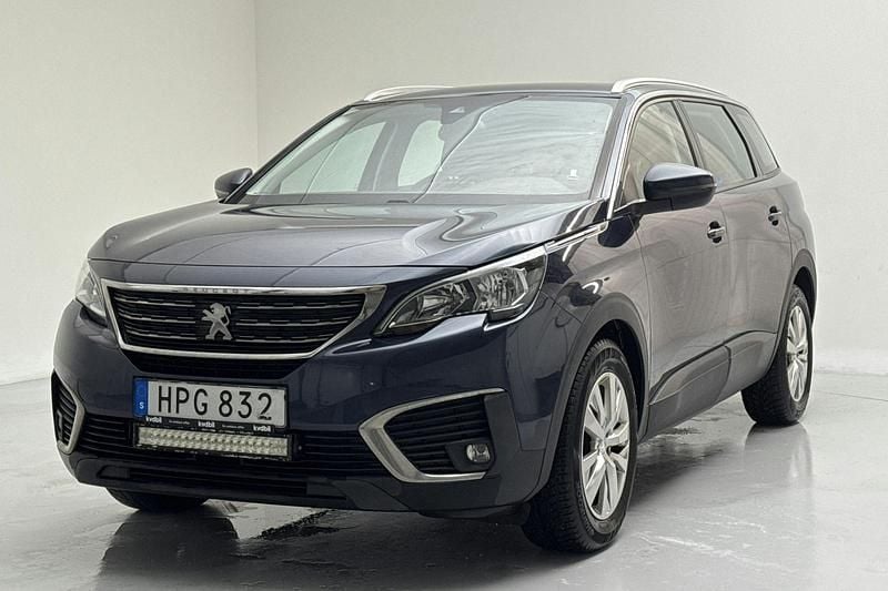 Blå Begagnad 2018 Peugeot 5008 SUV | 184 800 kr (Bra pris) - Bild 1/4