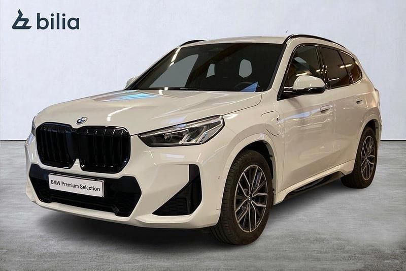 Vit Begagnad 2024 BMW X1 M Sport SUV | 489 000 kr (Lite dyr) - Bild 1/4