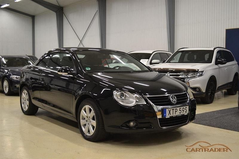 Svart Begagnad 2007 VW Eos Cab | 59 900 kr - Bild 1/4