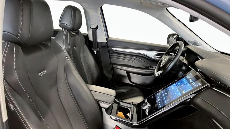 Begagnad MG Marvel R Performance 211 kW (288 HK) 2022 Blå SUV