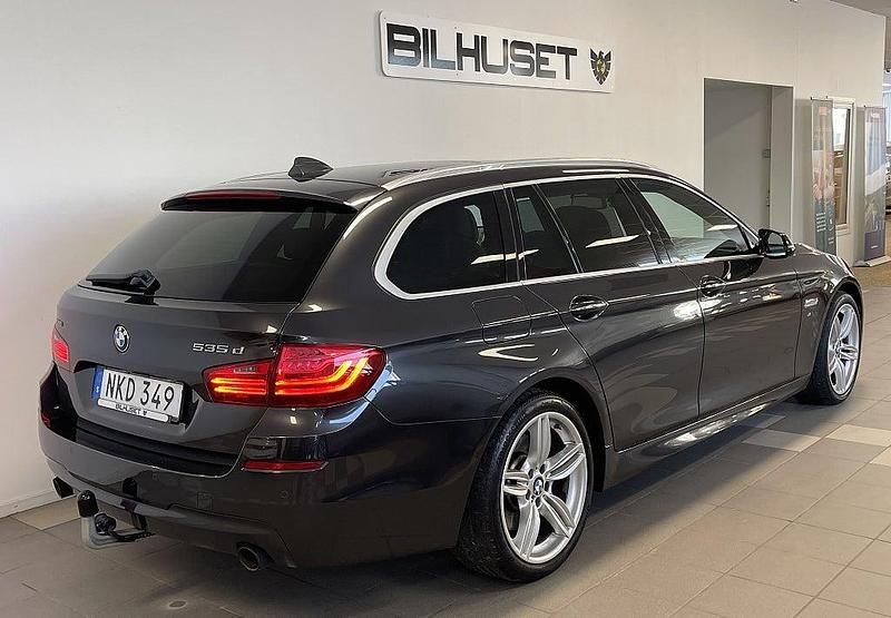 Begagnad BMW 535 M Sport 313 HK (230 kW) 2014 Grå Kombi