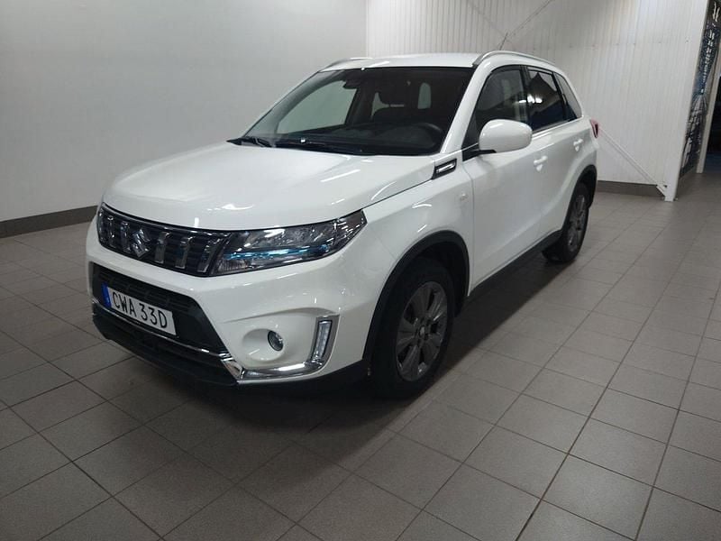 Begagnad Suzuki Vitara 130 HK (95 kW) 2023 Vit SUV
