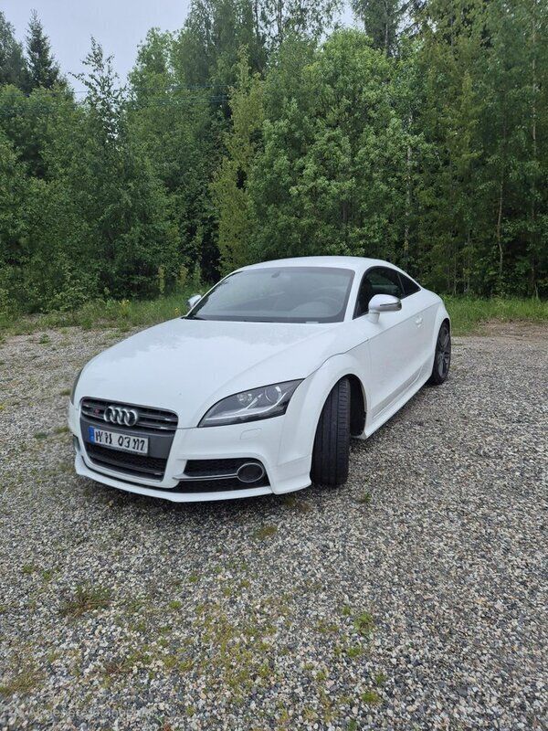 Vit Begagnad 2011 Audi TTS Sportkupé | 185 000 kr - Bild 1/4