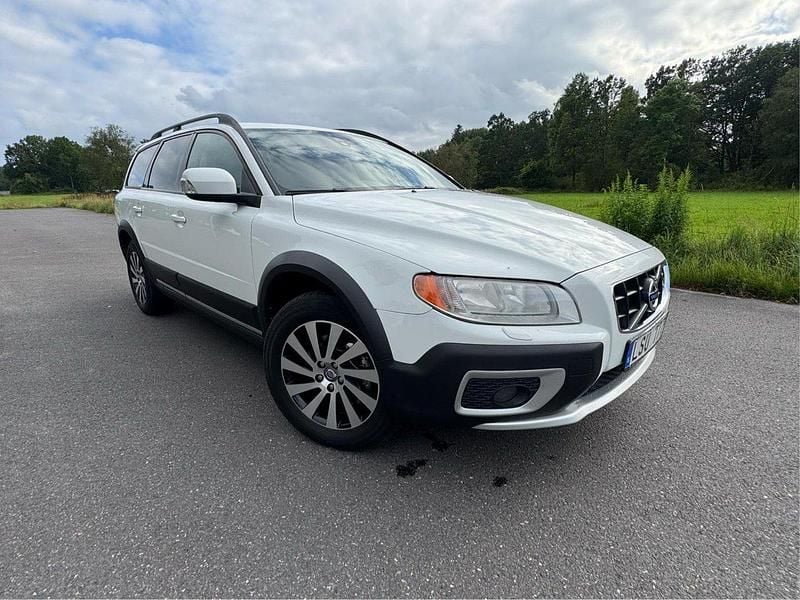 Vit Begagnad 2012 Volvo XC70 Kinetic Kombi | 77 000 kr (Dyr) - Bild 1/4