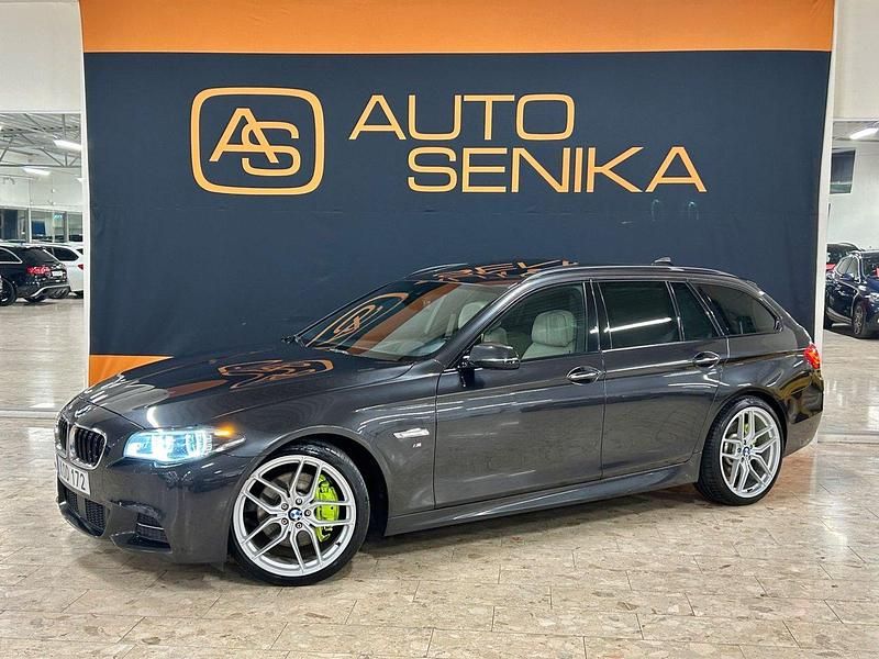 Grå Begagnad 2014 BMW 530 M Sport Kombi | 209 900 kr (Dyr) - Bild 1/4