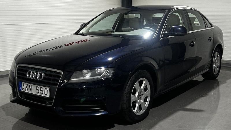 Blå Begagnad 2008 Audi A4 Sedan | 54 900 kr (Marknadspris) - Bild 1/4