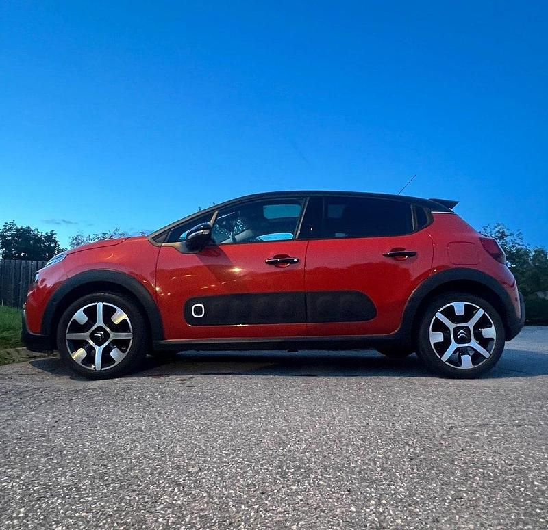Orange Begagnad 2017 Citroën C3 Halvkombi | 89 900 kr (Marknadspris) - Bild 1/4
