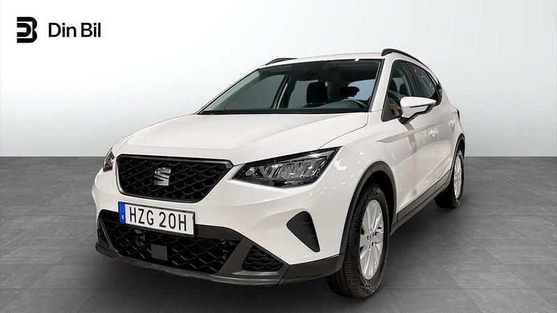 Vit Begagnad 2023 Seat Arona Style SUV | 184 900 kr (Marknadspris) - Bild 1/4