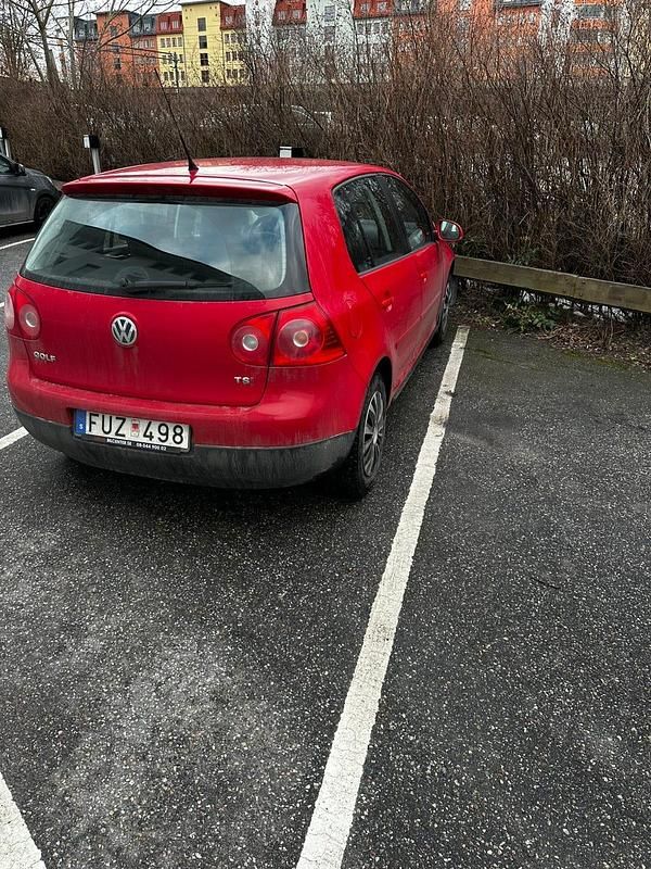 Begagnad VW Golf VI 140 HK (102 kW) 2008 Halvkombi