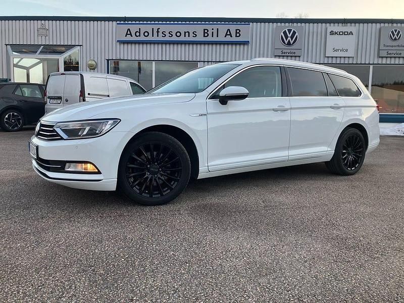 Begagnad VW Passat 150 HK (110 kW) 2016 Vit Kombi