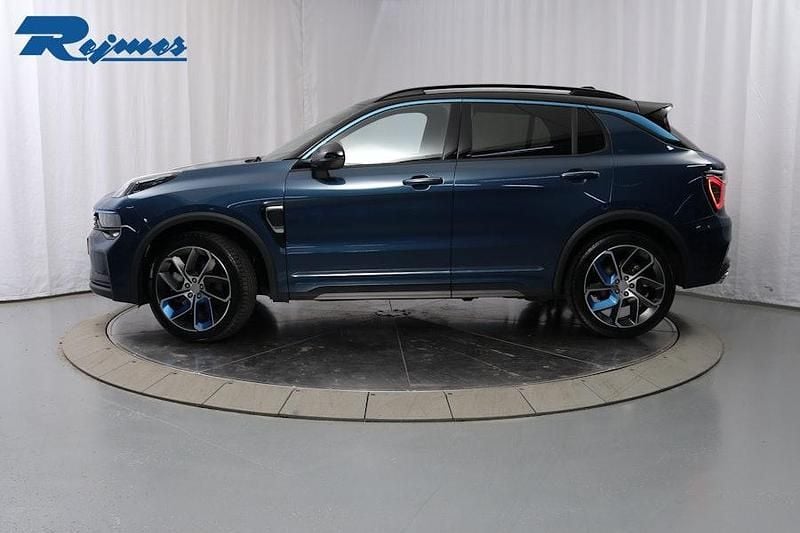 Begagnad Lynk & Co 01 180 HK (132 kW) 2023 Blå SUV