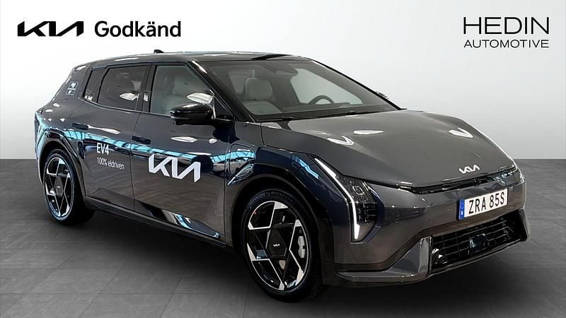 Begagnad Kia EV4 GT-Line 150 kW (204 HK) 2025 Grå Halvkombi