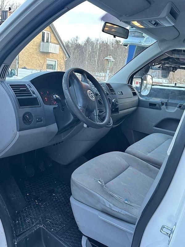 Begagnad VW T5 131 HK (96 kW) 2007 Van