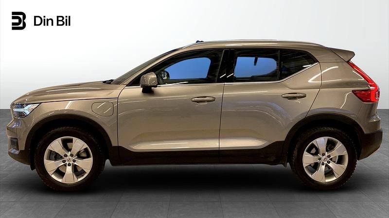 Begagnad Volvo XC40 Inscription 179 HK (131 kW) 2021 Grå SUV