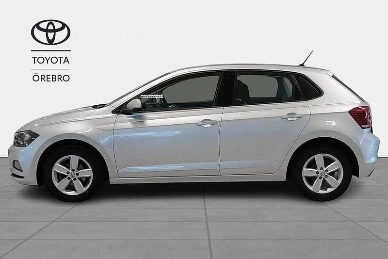 Begagnad VW Polo Comfortline 95 HK (69 kW) 2018 Silver Halvkombi