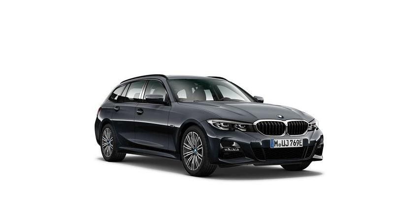 Grå Begagnad 2022 BMW 330e M Sport Kombi | 359 500 kr (Marknadspris) - Bild 1/4