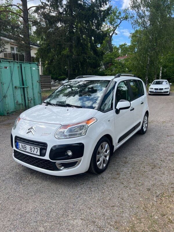 Vit Begagnad 2010 Citroën C3 Picasso Minibuss | 34 500 kr (Marknadspris) - Bild 1/4