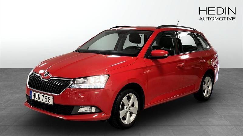 Röd (red) Begagnad 2018 Skoda Fabia Kombi | 139 800 kr (Marknadspris) - Bild 1/4