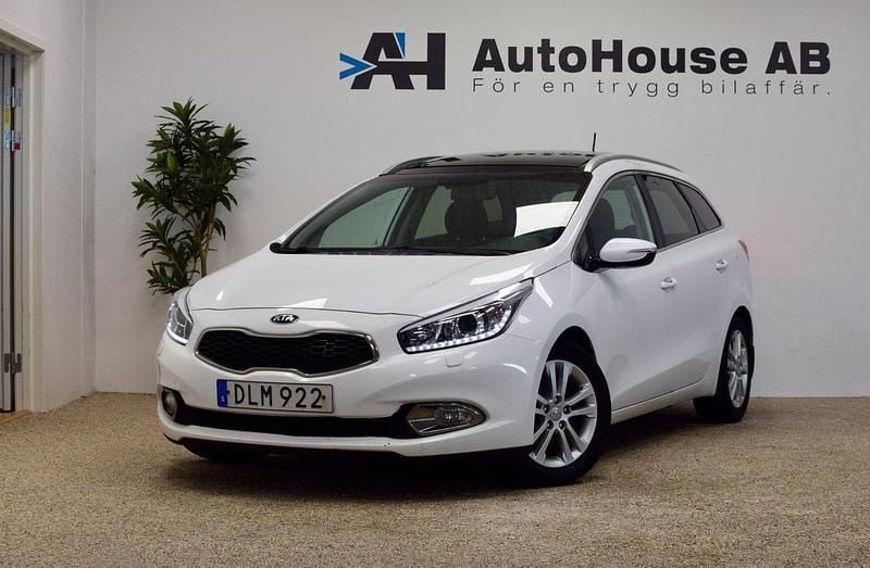 Vit Begagnad 2014 Kia Ceed Sportswagon Kombi | 94 000 kr (Lite dyr) - Bild 1/4