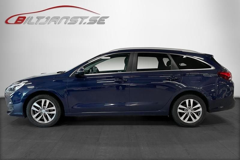 Begagnad Hyundai i30 Limited 121 HK (88 kW) 2019 Blå Kombi