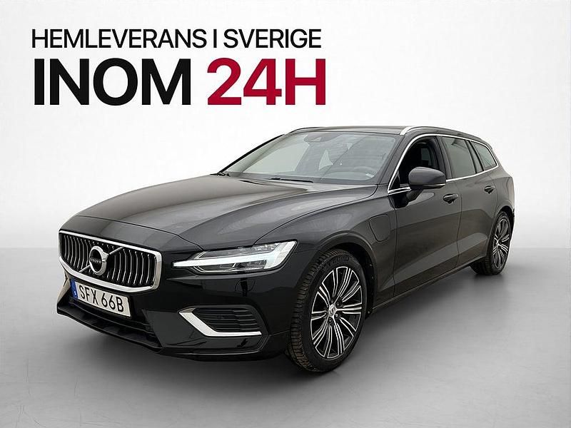 Begagnad Volvo V60 Inscription 253 HK (186 kW) 2021 Svart Kombi