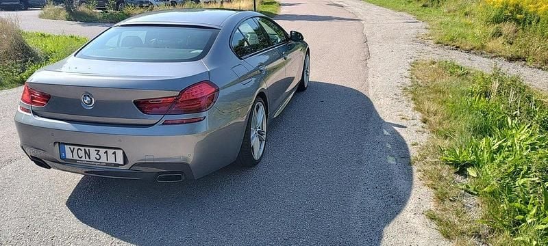 Grå Begagnad 2016 BMW 650 M Sport Sportkupé | 459 000 kr (Lite dyr) - Bild 1/4