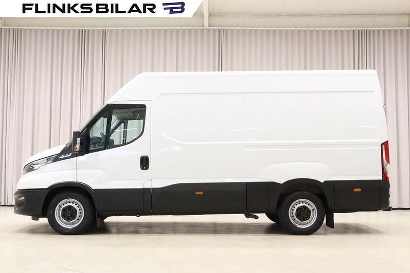 Begagnad Iveco Daily 136 HK (100 kW) 2023 Vit Van