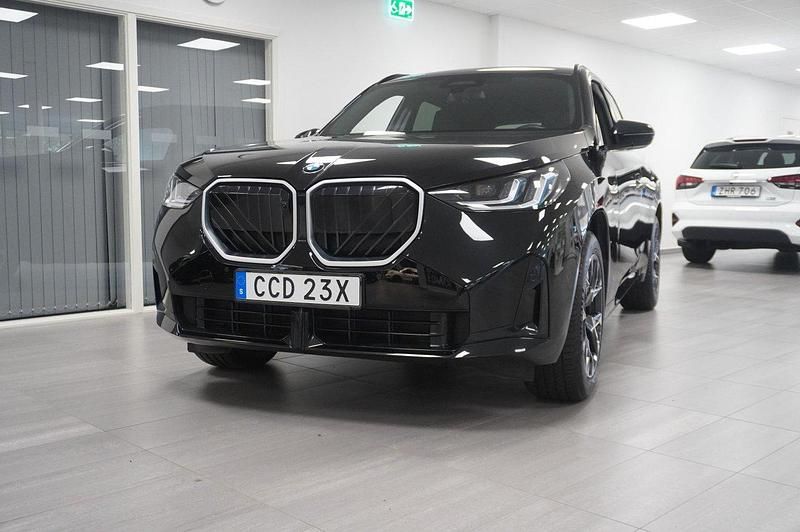 Begagnad BMW X3 Efficient Dynamics 191 HK (140 kW) 2024 Svart SUV