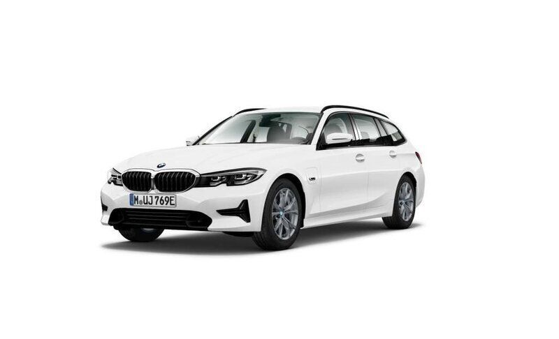 Begagnad BMW 330e Sport Line 184 HK (135 kW) 2022 Okänd Kombi