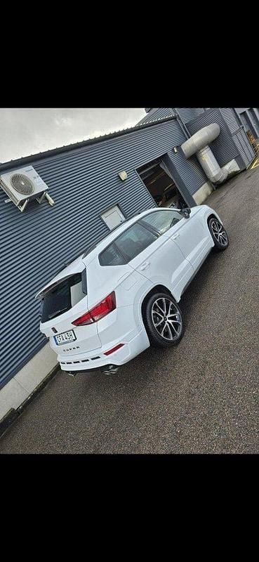 Vit Begagnad 2020 Cupra Ateca SUV | 300 000 kr (Marknadspris) - Bild 1/4