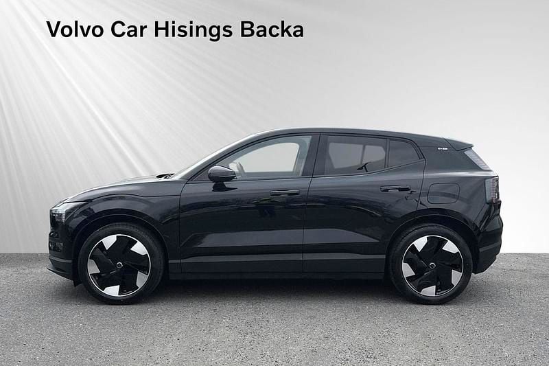 Begagnad Volvo EX30 Single Motor Extended Range 202 kW (275 HK) 2024 Svart SUV