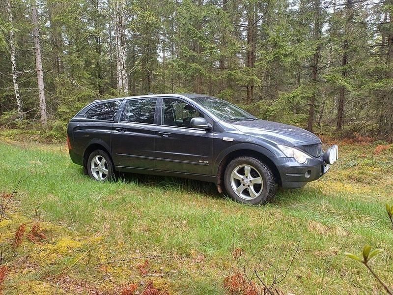 Grå Begagnad 2009 Ssangyong Actyon | 39 900 kr - Bild 1/4