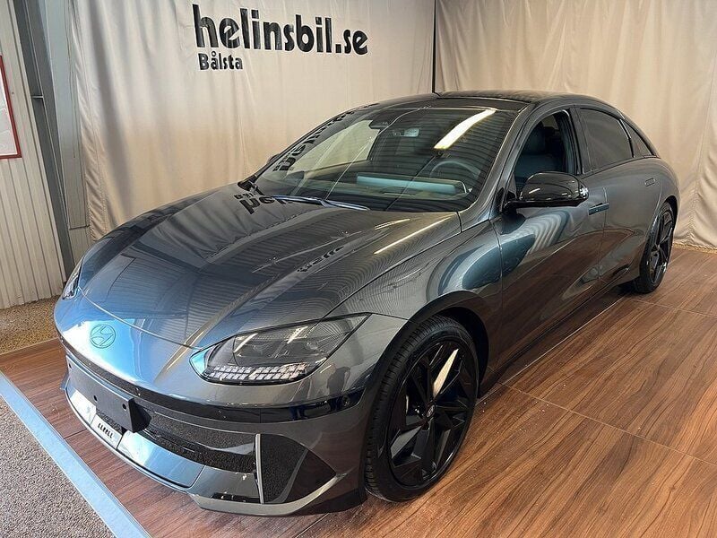 Grå Begagnad 2023 Hyundai Ioniq 6 Advanced Sedan | 547 900 kr - Bild 1/4