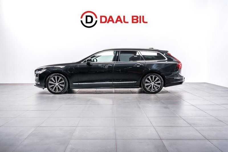 Svart Begagnad 2021 Volvo V90 Inscription Kombi | 297 700 kr (Superpris) - Bild 1/4