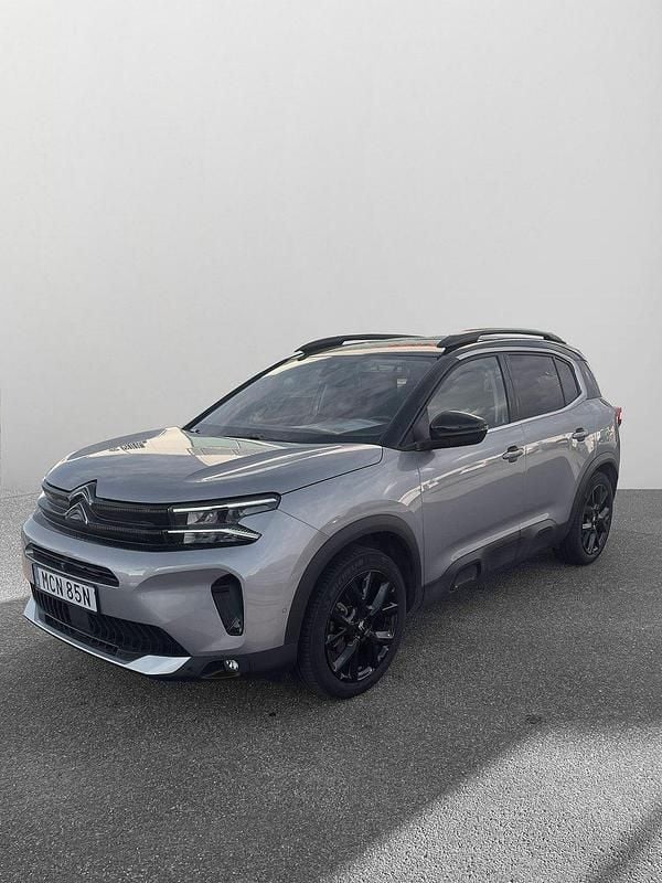 Grå (gråmet) Begagnad 2024 Citroën C5 Aircross Shine SUV | 269 900 kr (Marknadspris) - Bild 1/4