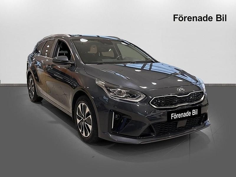 Begagnad Kia Ceed Sportswagon Advance 141 HK (103 kW) 2020 Dark penta metal Kombi